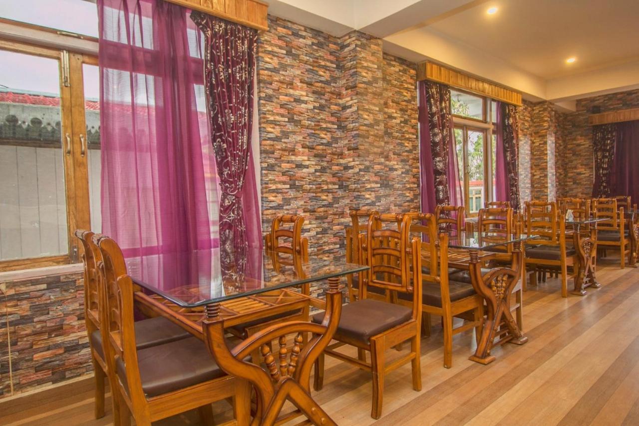 The Pelling Resort Extérieur photo